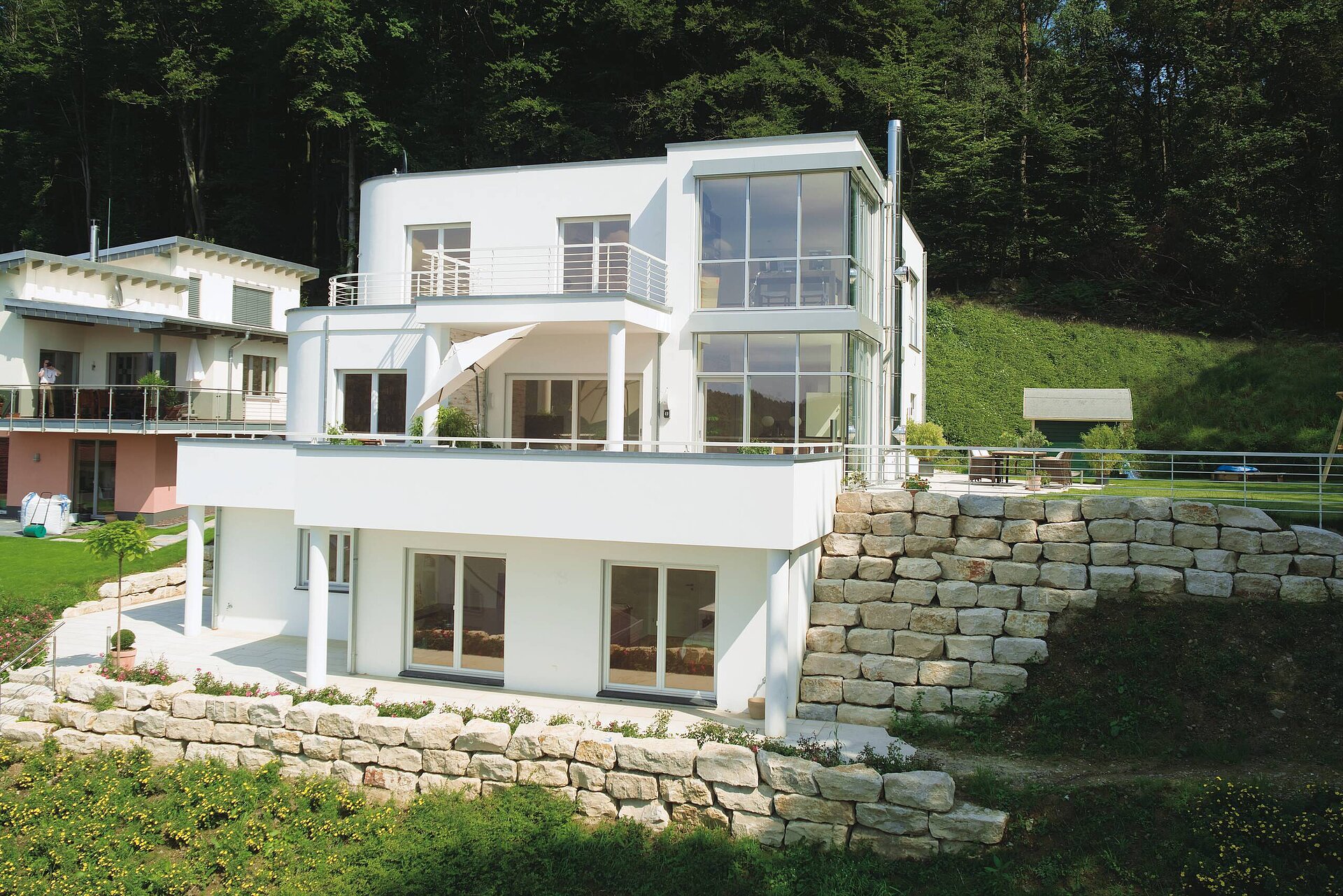 Luxury 3-storey prefab home