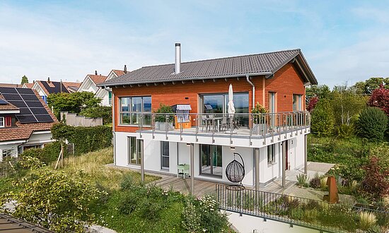 Zweigeschossiges Einfamilienhaus