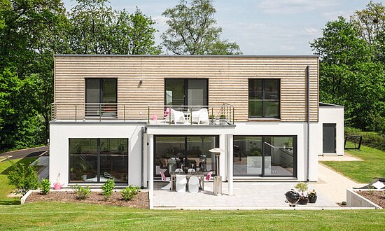 frei geplantes Architektenhaus im Bauhausstil