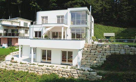 Luxury 3-storey prefab home