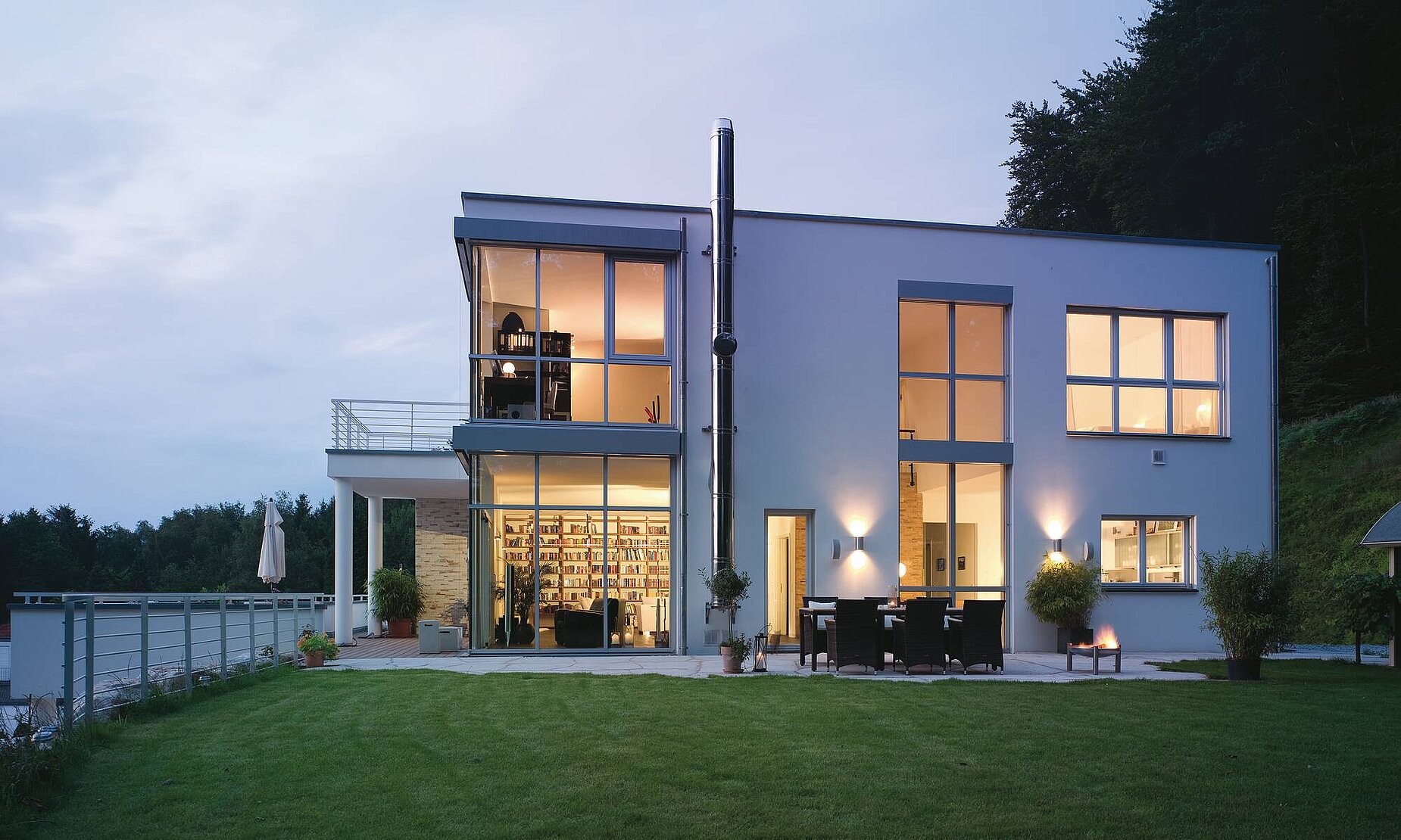 Luxury 3-storey prefab home